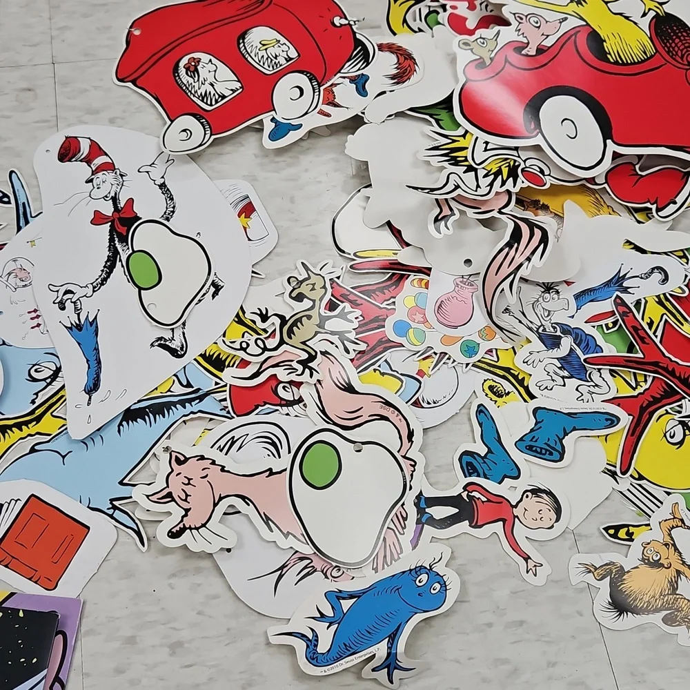 Dr. Seuss Classroom Decor Set - Picture 6 of 6